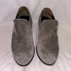 Paul Green Sz.9.5 Gray Suede Loafers